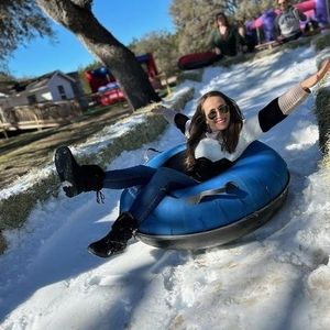 Meet your Posher, Lola